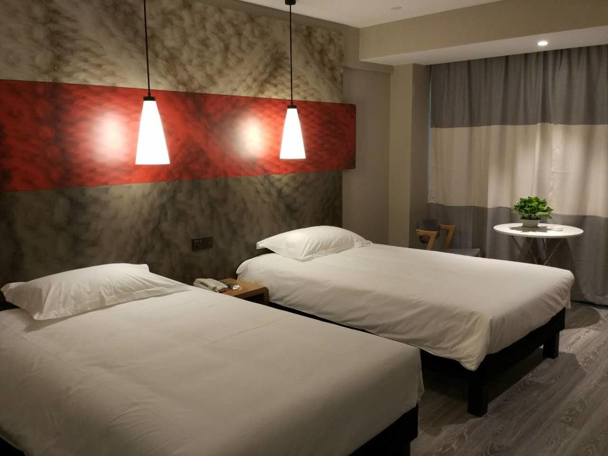 Ibis Chengdu West Jingcui Road Exterior foto