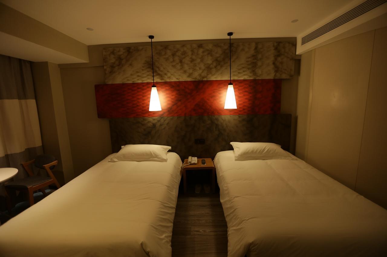 Ibis Chengdu West Jingcui Road Exterior foto