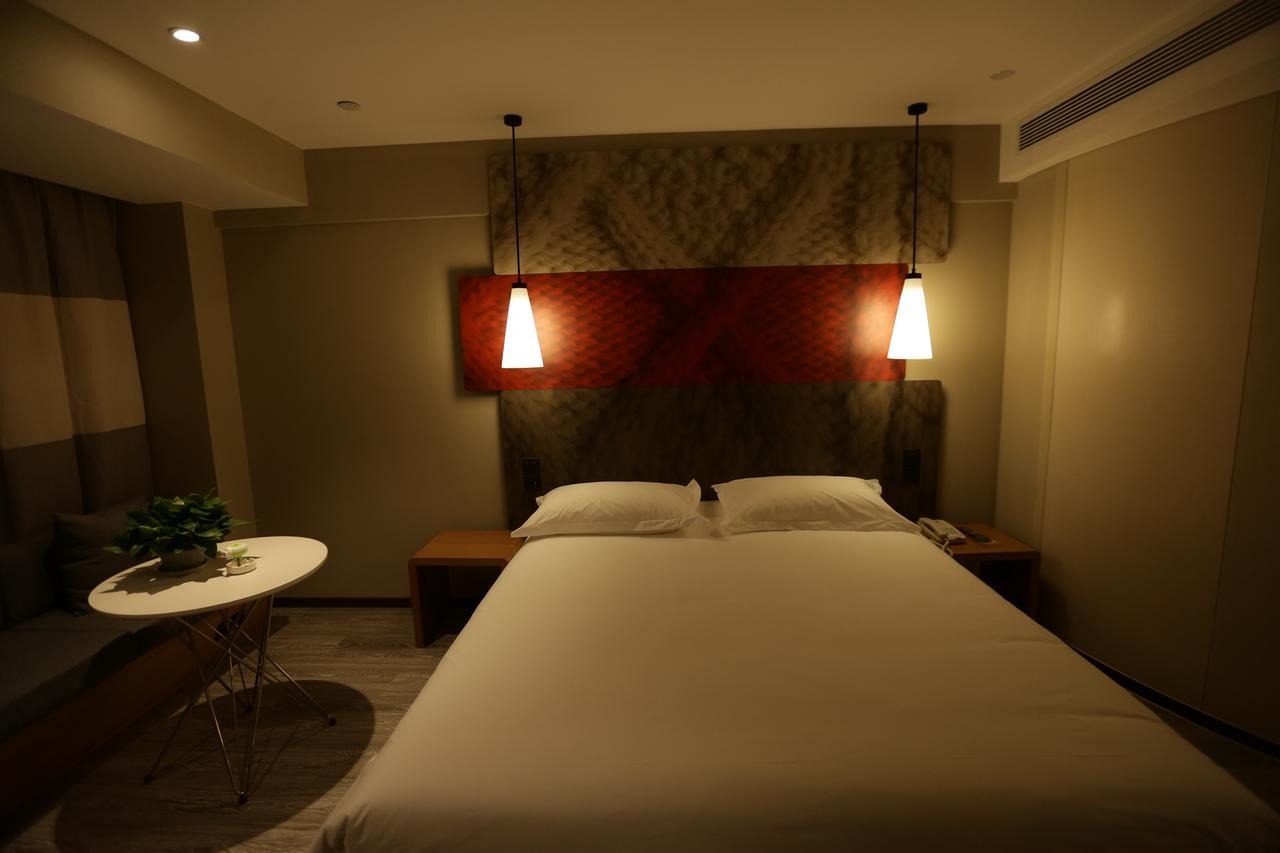 Ibis Chengdu West Jingcui Road Exterior foto
